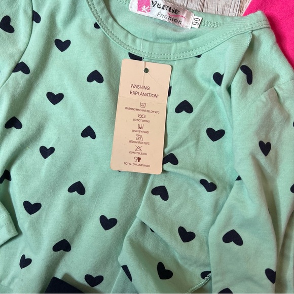 ❤️3 outfits - Picture 2 of 4